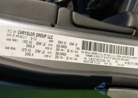 2014 Jeep Grand Cherokee Overland z USA, uszkodzony, nr VIN 1C4RJECTXEC212434